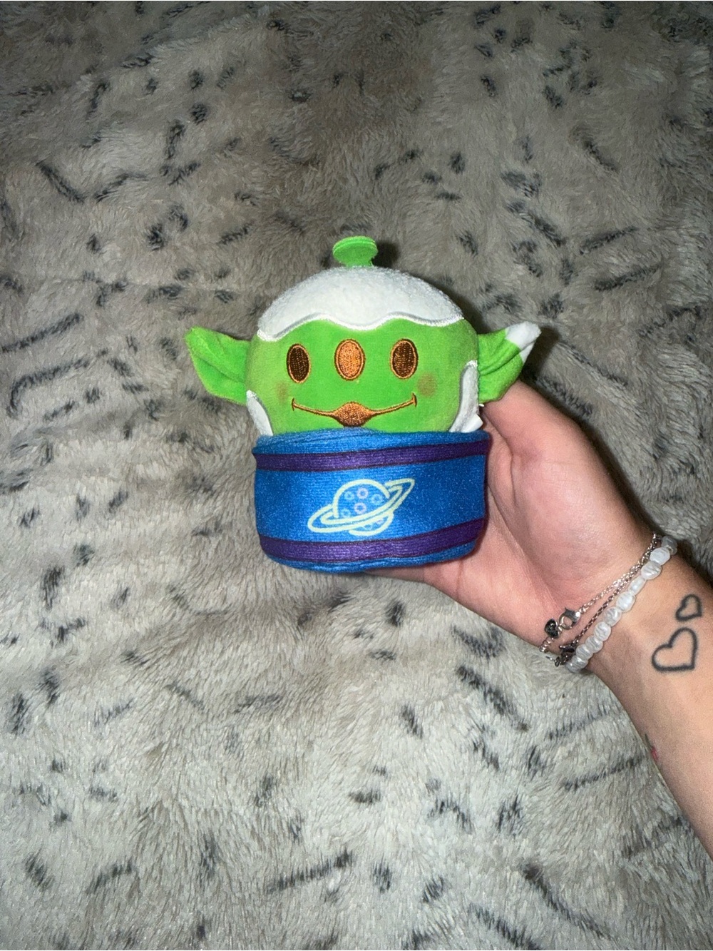 Disney Munchlings Sensational Snacks "Alien Wasabi Pea" plush toy story